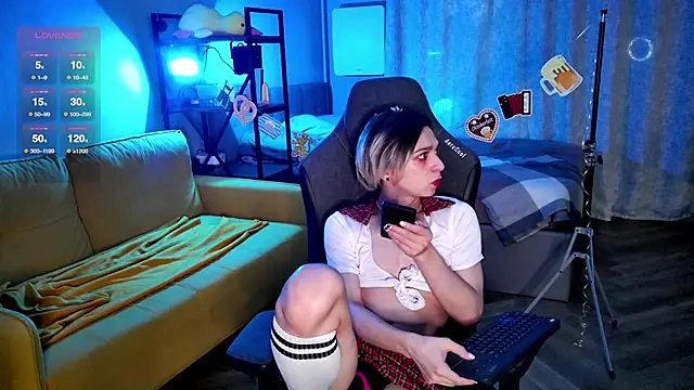 Snapshot of leon_yuugen chatting on October 1, 3:07 pm leon yuugen online show from October 1, 3:07 pm