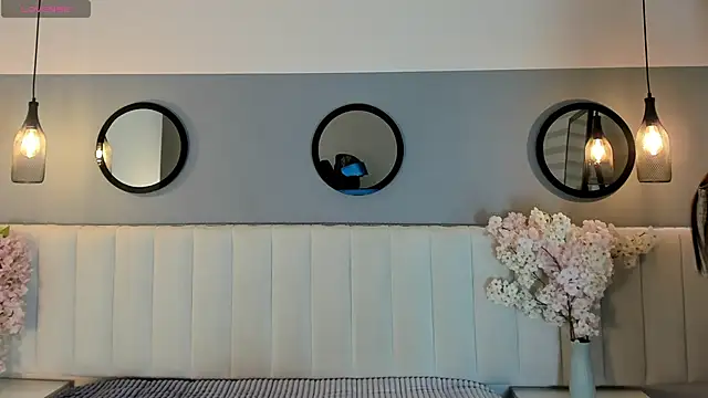 chelsea bolton  online show from March 12, 12:55 pm