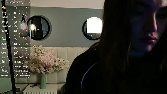 Snapshot of chelsea_bolton_ chatting on July 16, 12:11 pm chelsea bolton online show from July 16, 12:11 pm