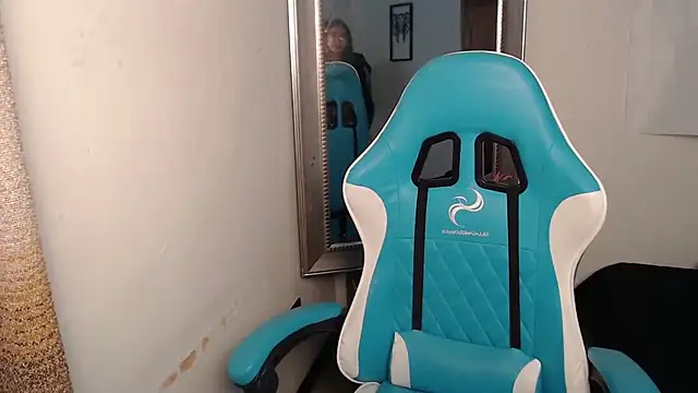 Snapshot of Aleska_Miami chatting on September 15, 1:44 pm Aleska Miami online show from September 15, 1:44 pm