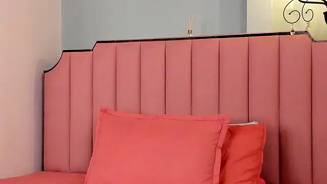 KarenSims online show from February 12, 2:12 pm