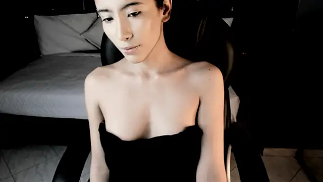 Snapshot of vaiolethsan__ chatting on January 5, 8:34 pm vaiolethsan online show from January 5, 8:34 pm