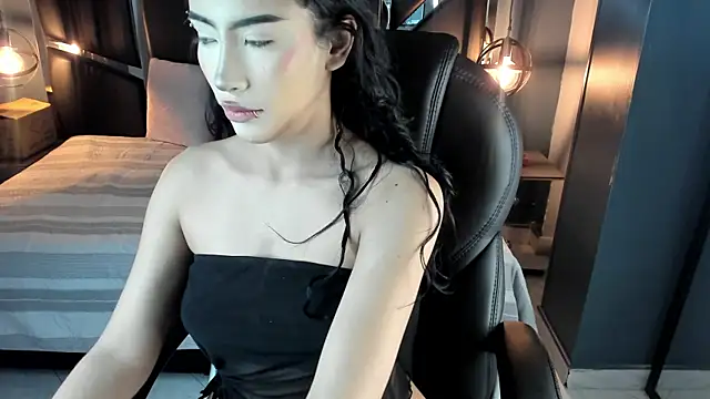 Snapshot of vaiolethsan__ chatting on January 14, 8:47 pm vaiolethsan online show from January 14, 8:47 pm