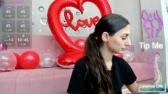 BelovedKhloee online show from February 22, 8:40 pm