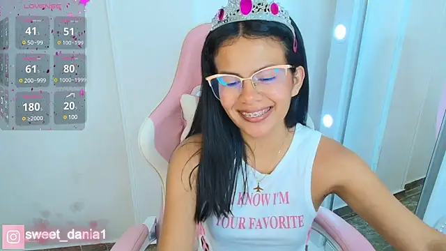 sweet dania  online show from March 1, 3:43 am