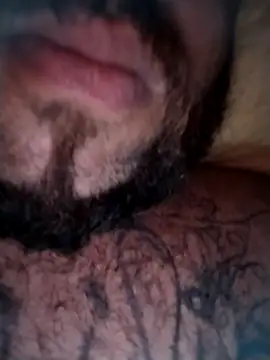 Snapshot of safado0027 chatting on November 6, 6:47 am safado0027 online show from November 6, 6:47 am