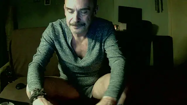 Snapshot of GaySexxPL chatting on December 13, 7:53 pm GaySexxPL online show from December 13, 7:53 pm