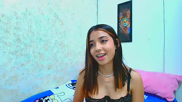 Rousse violett online show from February 28, 10:50 pm