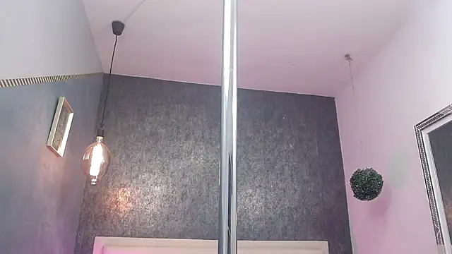 Snapshot of gabriela_cortez chatting on June 21, 2:58 am gabriela cortez online show from June 21, 2:58 am