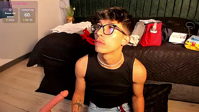 tim  fox online show from November 29, 12:08 pm