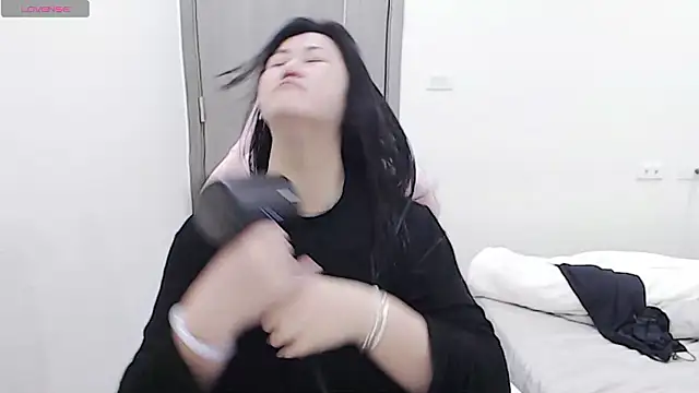 Snapshot of minnie9009 chatting on January 9, 3:15 pm minnie9009 online show from January 9, 3:15 pm