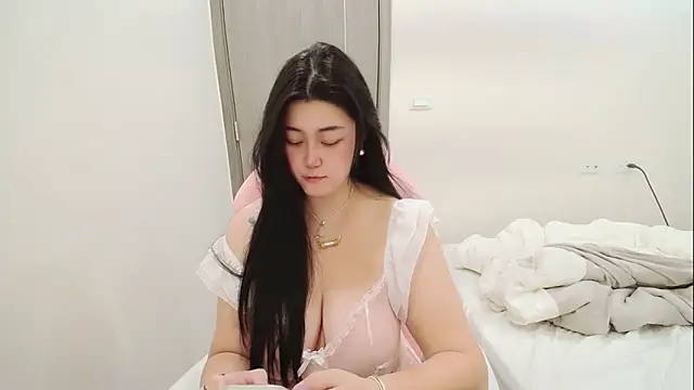 Snapshot of minnie9009 chatting on March 10, 9:25 am minnie9009 online show from March 10, 9:25 am