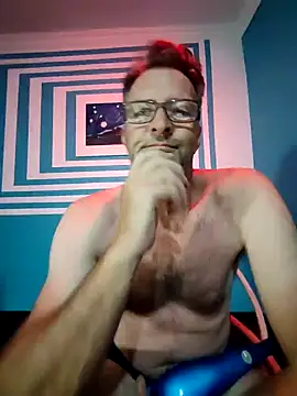 Snapshot of itsmeyes69 chatting on January 28, 8:47 pm itsmeyes69 online show from January 28, 8:47 pm