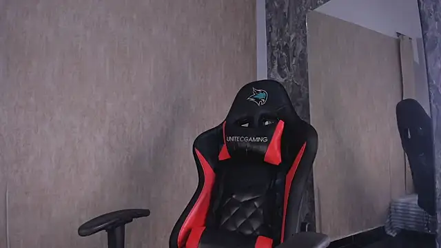 Snapshot of StefanyRousse chatting on January 7, 11:56 am StefanyRousse online show from January 7, 11:56 am