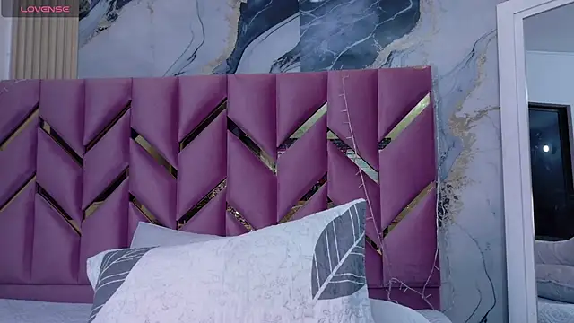 hotiergirl online show from October 23, 12:26 pm