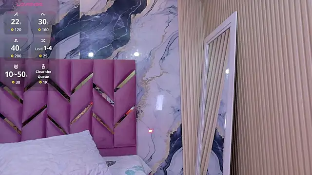 hotiergirl online show from February 10, 12:31 pm