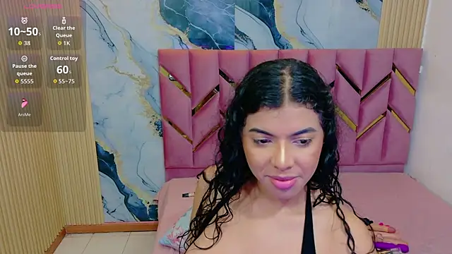 Snapshot of hotiergirl chatting on May 18, 12:00 pm hotiergirl online show from May 18, 12:00 pm