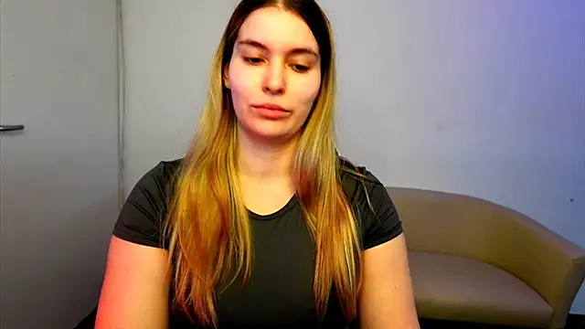 ShyHotNerd online show from October 26, 12:11 pm