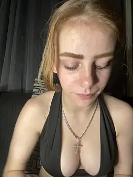 Snapshot of VioletxBlue chatting on June 22, 9:56 pm VioletxBlue online show from June 22, 9:56 pm
