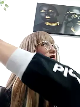 SussanHottye1  online show from January 23, 10:22 am