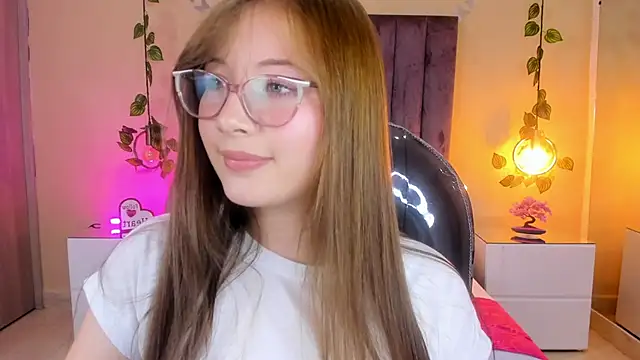 Dahlia Rousse online show from November 4, 10:53 pm