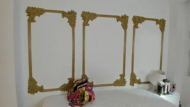 Snapshot of Cristal_Bons chatting on March 7, 8:00 pm Cristal Bons online show from March 7, 8:00 pm