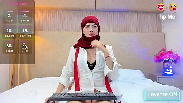 Snapshot of taylorsmiiith_ chatting on February 25, 10:18 pm taylorsmiiith online show from February 25, 10:18 pm