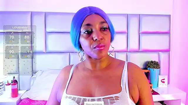 LovelyNickii online show from September 13, 12:38 pm