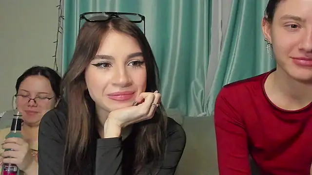 honey love honeyy online show from January 23, 3:43 pm