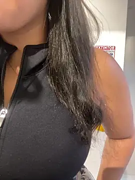 Snapshot of AlynAllen chatting on November 2, 12:07 pm AlynAllen online show from November 2, 12:07 pm