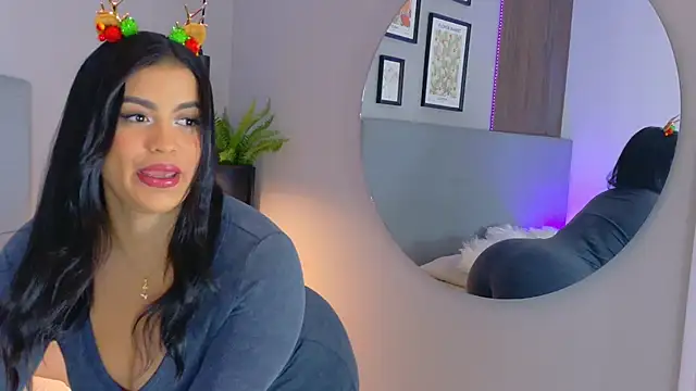 AlynAllen online show from December 16, 7:19 pm