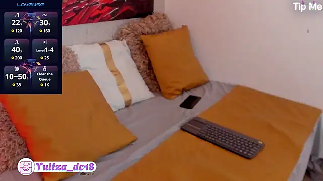 Luxury Woman online show from March 18, 8:26 pm