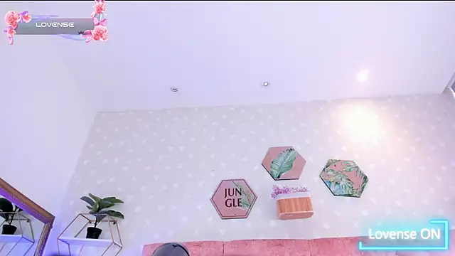 Elise-Leyton online show from March 19, 4:24 pm