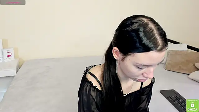 Snapshot of Amelia_skyy chatting on May 22, 1:24 am Amelia skyy online show from May 22, 1:24 am