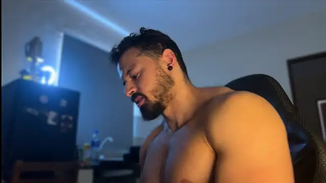 Lucasfit24 online show from November 3, 3:35 pm