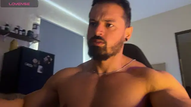 Snapshot of Lucasfit24 chatting on January 14, 2:55 pm Lucasfit24 online show from January 14, 2:55 pm