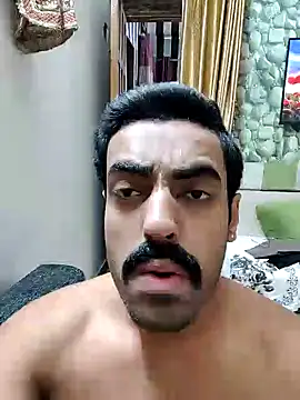 Snapshot of vaibhavchugh38 chatting on February 6, 10:48 am vaibhavchugh38 online show from February 6, 10:48 am