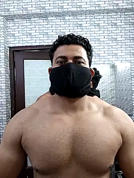 Snapshot of vaibhavchugh38 chatting on May 8, 6:24 pm vaibhavchugh38 online show from May 8, 6:24 pm
