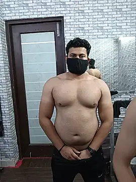 Snapshot of vaibhavchugh38 chatting on May 20, 6:03 pm vaibhavchugh38 online show from May 20, 6:03 pm