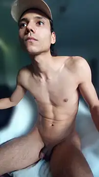 Snapshot of TyroneeDE chatting on March 1, 4:22 pm TyroneeDE online show from March 1, 4:22 pm