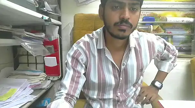 Snapshot of cute_modell chatting on February 7, 10:50 am cute modell online show from February 7, 10:50 am