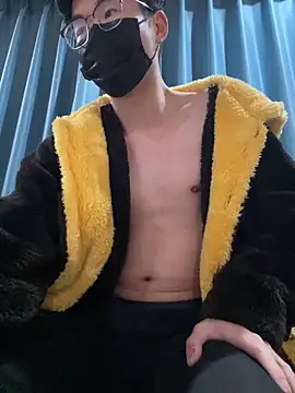 Snapshot of yfx468 chatting on March 9, 5:06 pm yfx468 online show from March 9, 5:06 pm