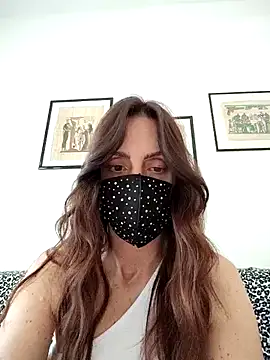 Snapshot of Akemi_rossi chatting on May 30, 11:40 am Akemi rossi online show from May 30, 11:40 am