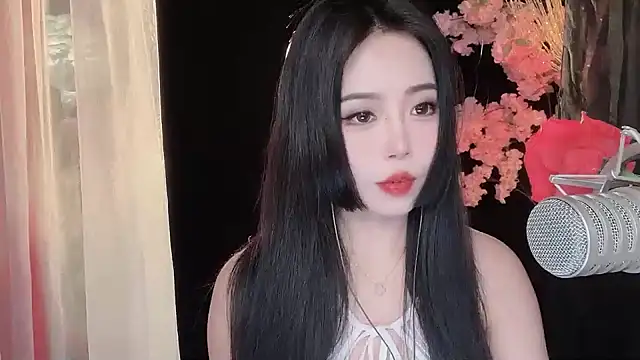 Snapshot of ying-love520 chatting on February 9, 5:29 am ying-love520 online show from February 9, 5:29 am