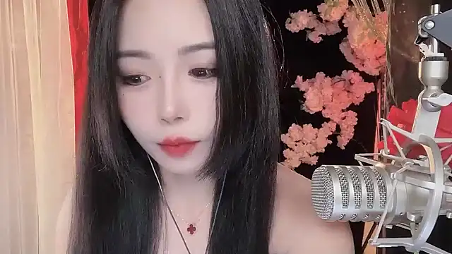 Snapshot of ying-love520 chatting on February 15, 2:33 pm ying-love520 online show from February 15, 2:33 pm