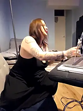 vanillachocduo online show from February 26, 7:49 pm