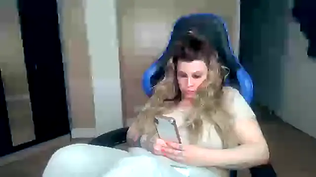 vanillachocduo online show from March 10, 1:43 pm