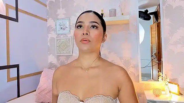 CharlotteGraay online show from November 18, 7:29 pm