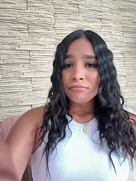 Snapshot of CharlotteGraay chatting on May 3, 7:42 pm CharlotteGraay online show from May 3, 7:42 pm