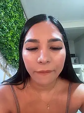 Snapshot of CharlotteGraay chatting on May 25, 7:42 pm CharlotteGraay online show from May 25, 7:42 pm